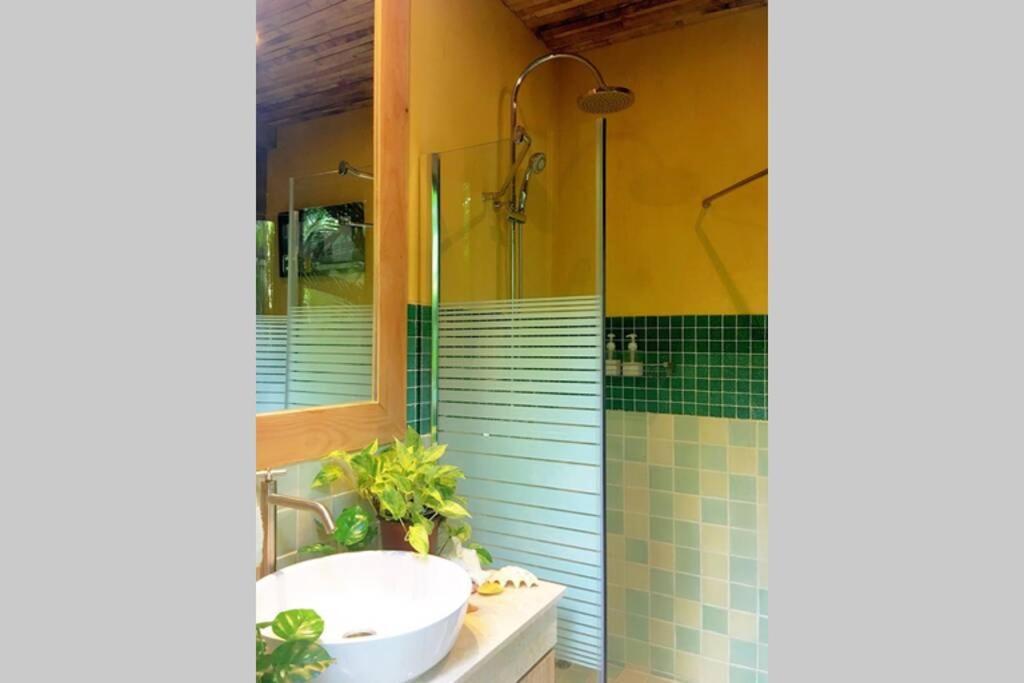 Amantara Villa, Private Beachfront 4 Bedrooms Villa