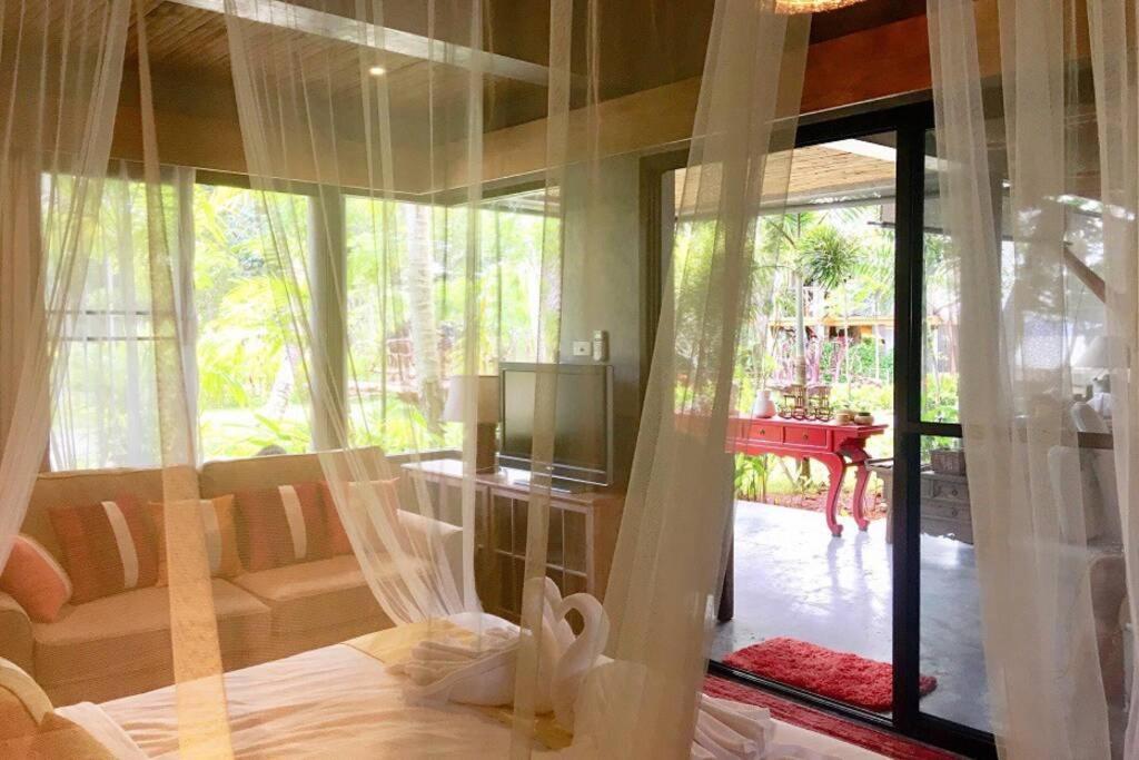 Villa Amantara Villa, Private Beachfront 4 Bedrooms Krabi town