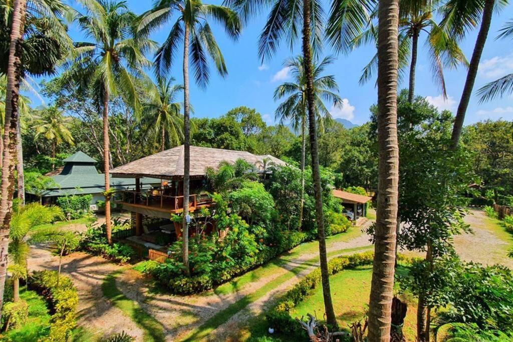 Amantara Villa, Private Beachfront 4 Bedrooms